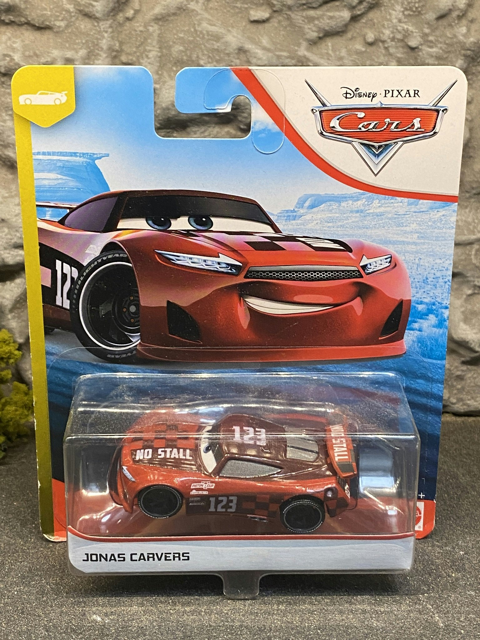 Skala 1/43 Disney · Pixar Cars: Jonas Carvers