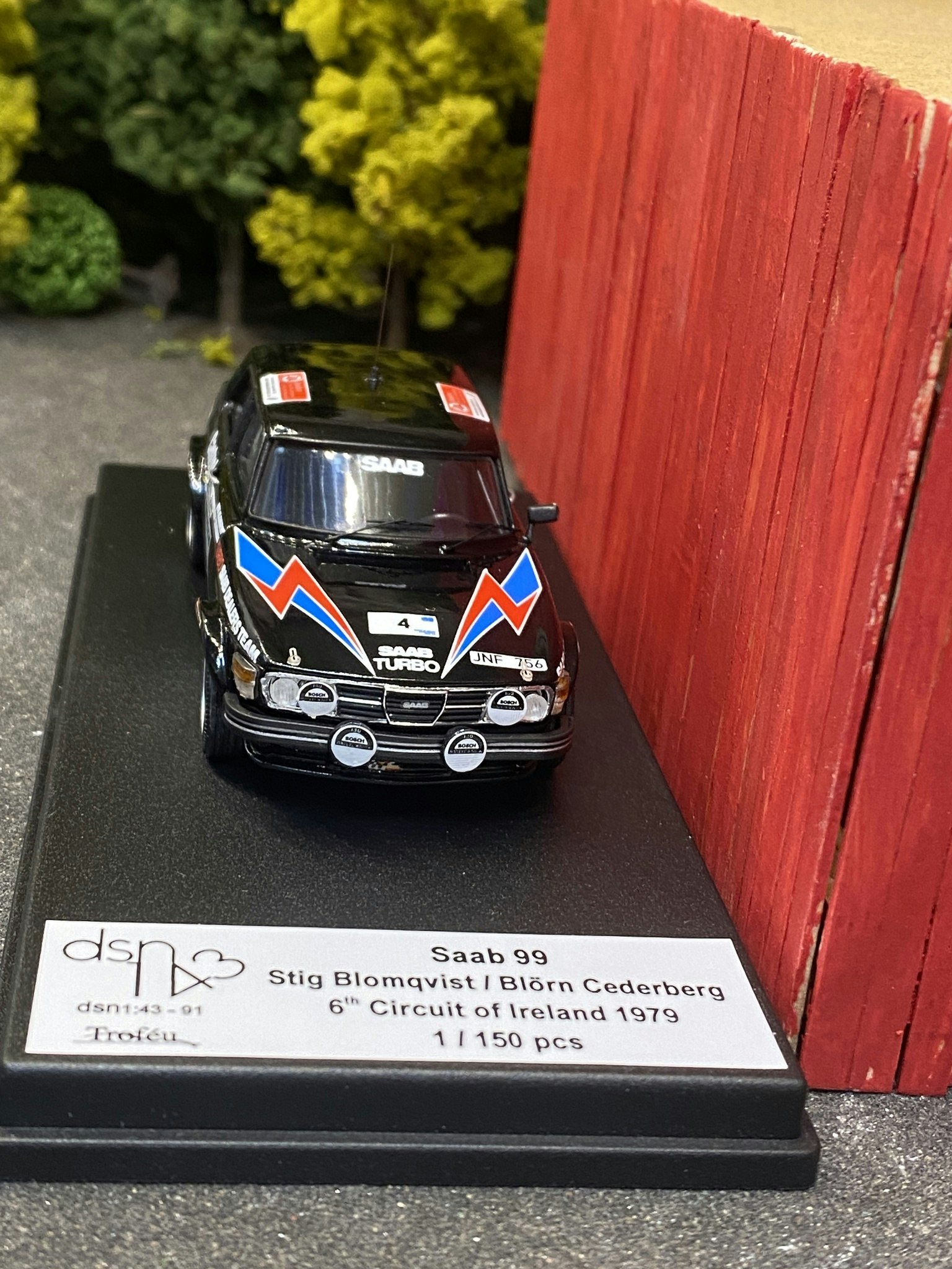 Skala 1/43 Saab 99, Circuit of Ireland 79', S Blomqvist/B Cederberg f Troféu DSN43