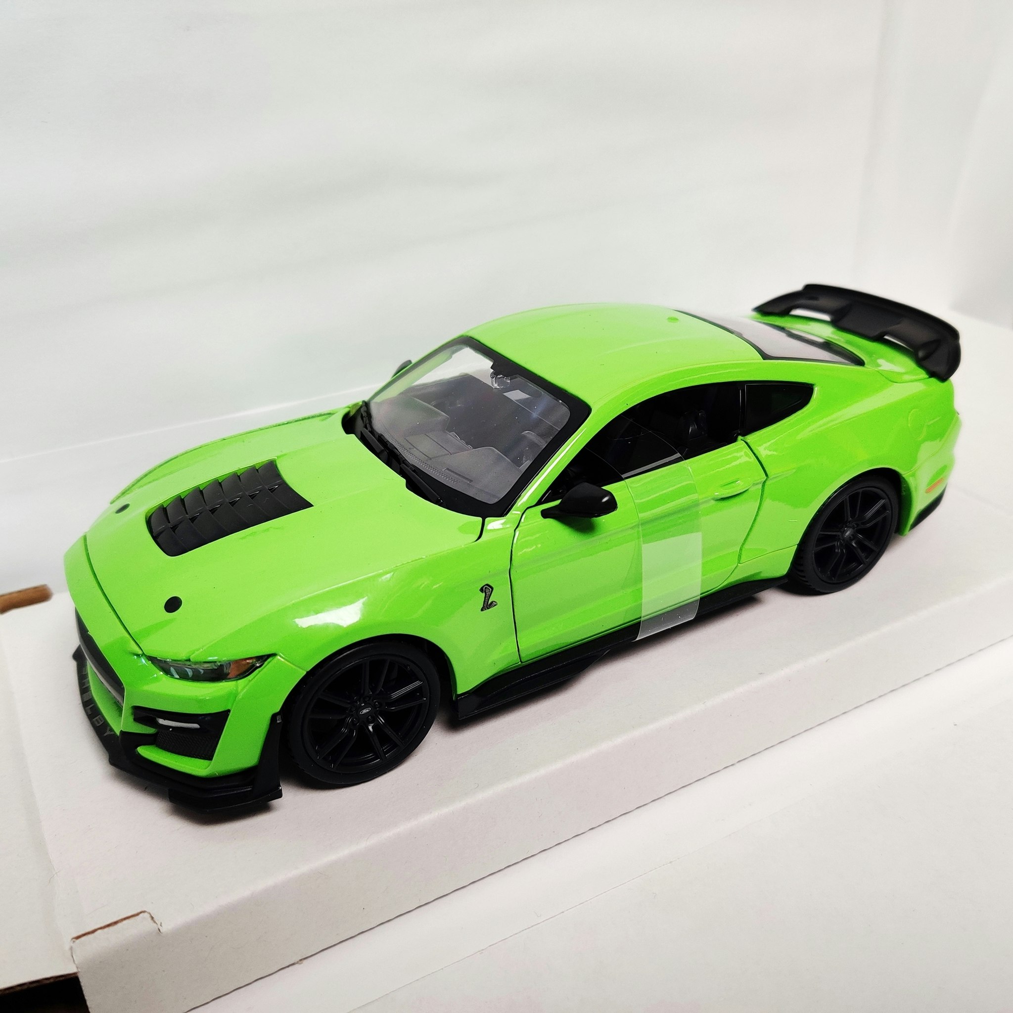 Skala 1/24 Ford Mustang Shelby GT500 2020 fr Maisto