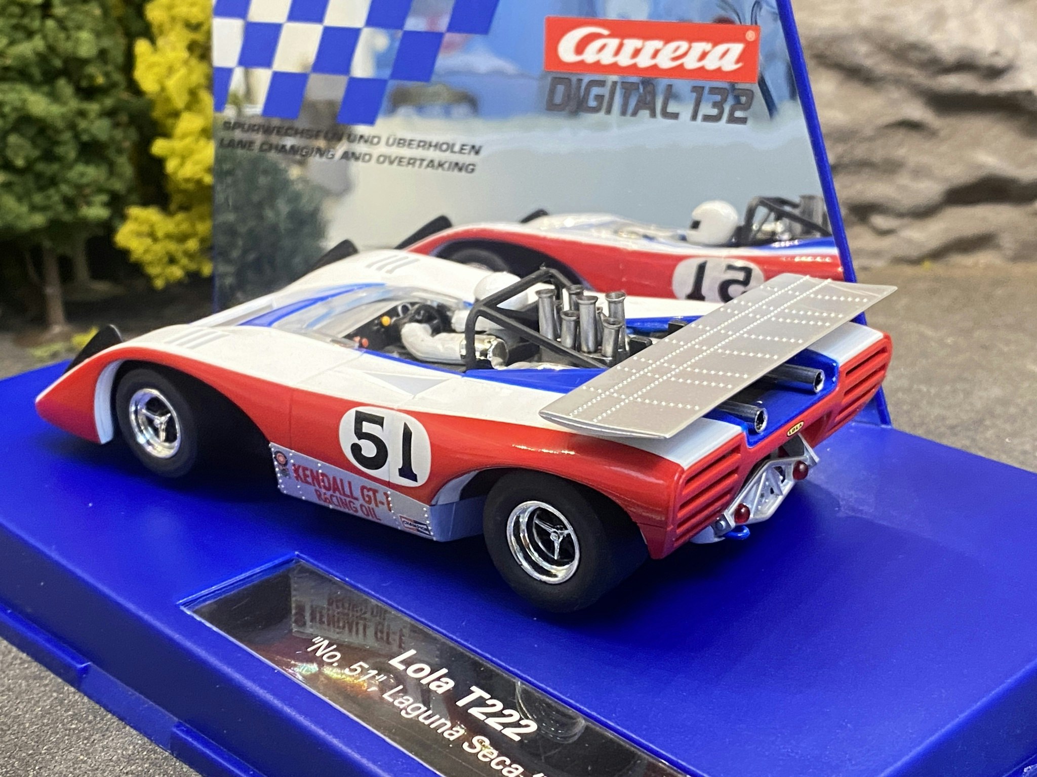 Skala 1/32 Digital/Analog slotcar fr Carrera: Lola T222 - Laguna seca 71' #51