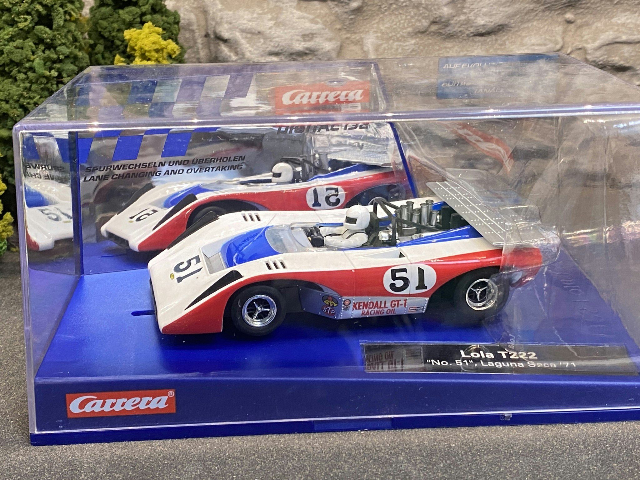Skala 1/32 Digital/Analog slotcar fr Carrera: Lola T222 - Laguna seca 71' #51