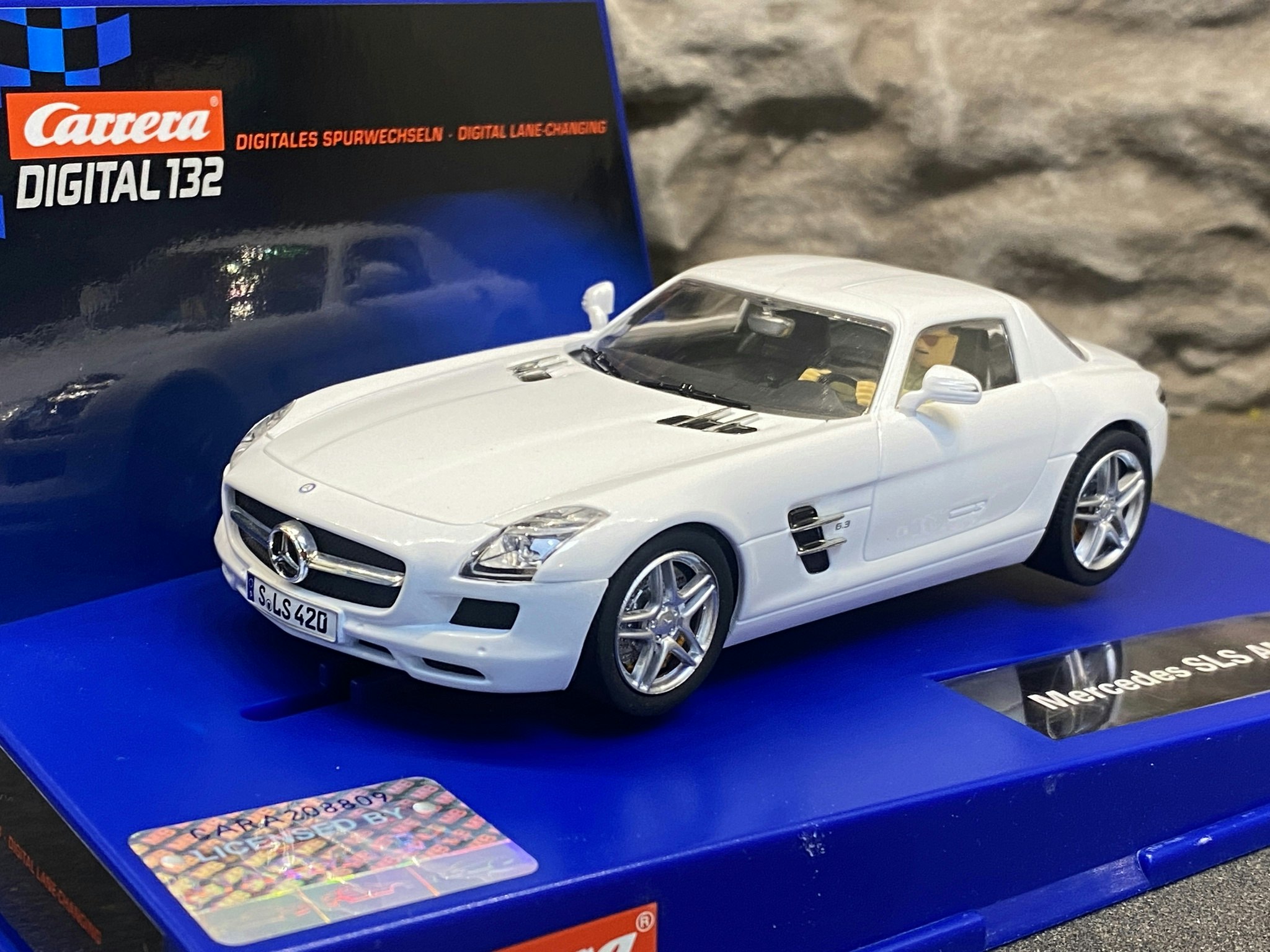 Skala 1/32 Digital/Analog slotcar fr Carrera: Mercedes-Benz SLS AMG Coupe, White