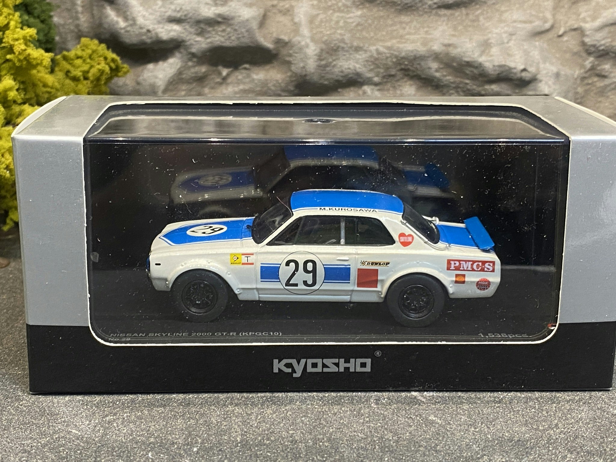 Skala 1/43 Nissan Skyline 2000 GT-R -72 (KPGC10) Limited Edition fr Kyosho