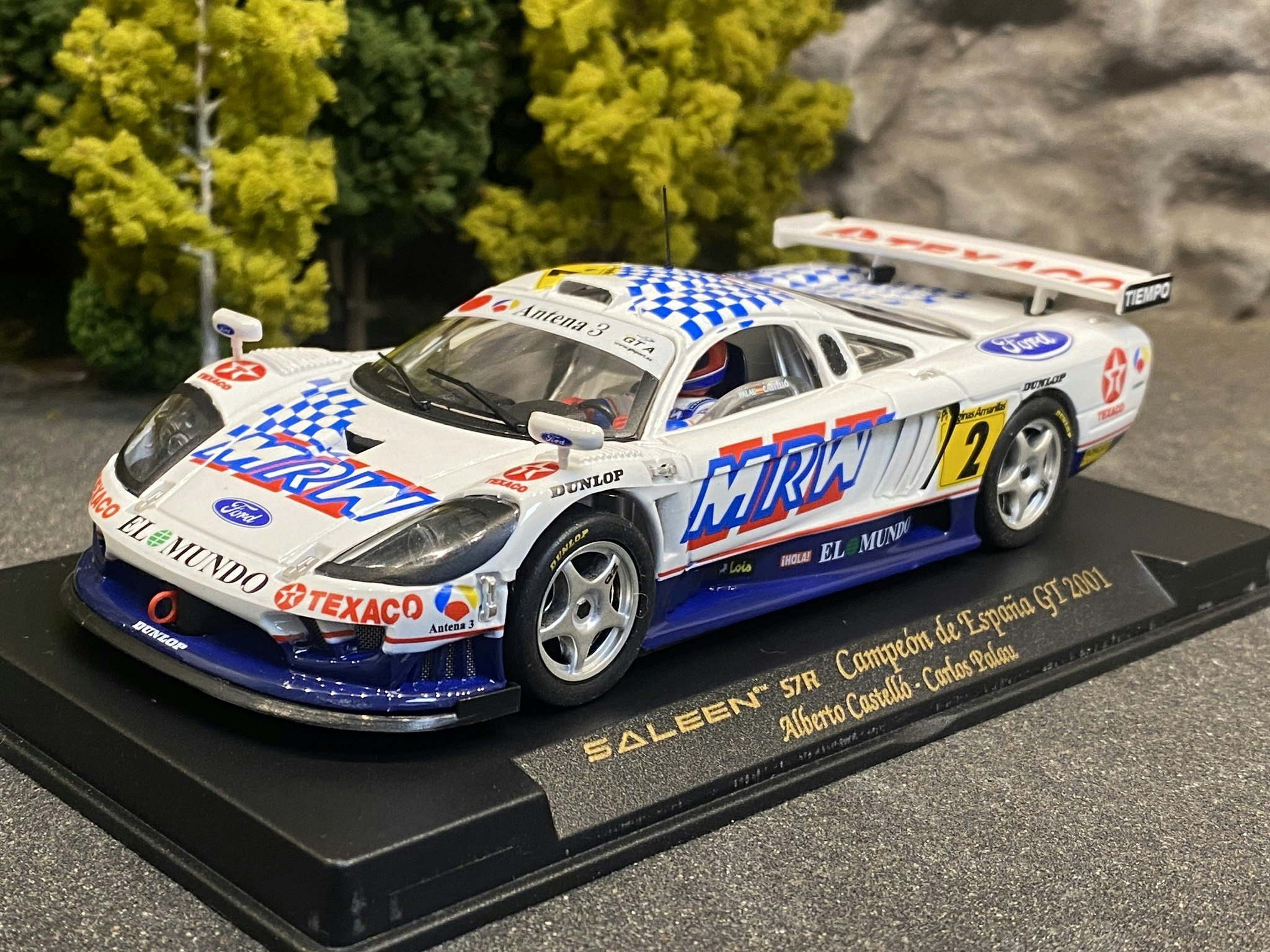 Scale 1/32 Analogue FLY slotcar: Saleen S7R #2, Campeón de Espana GT 2001