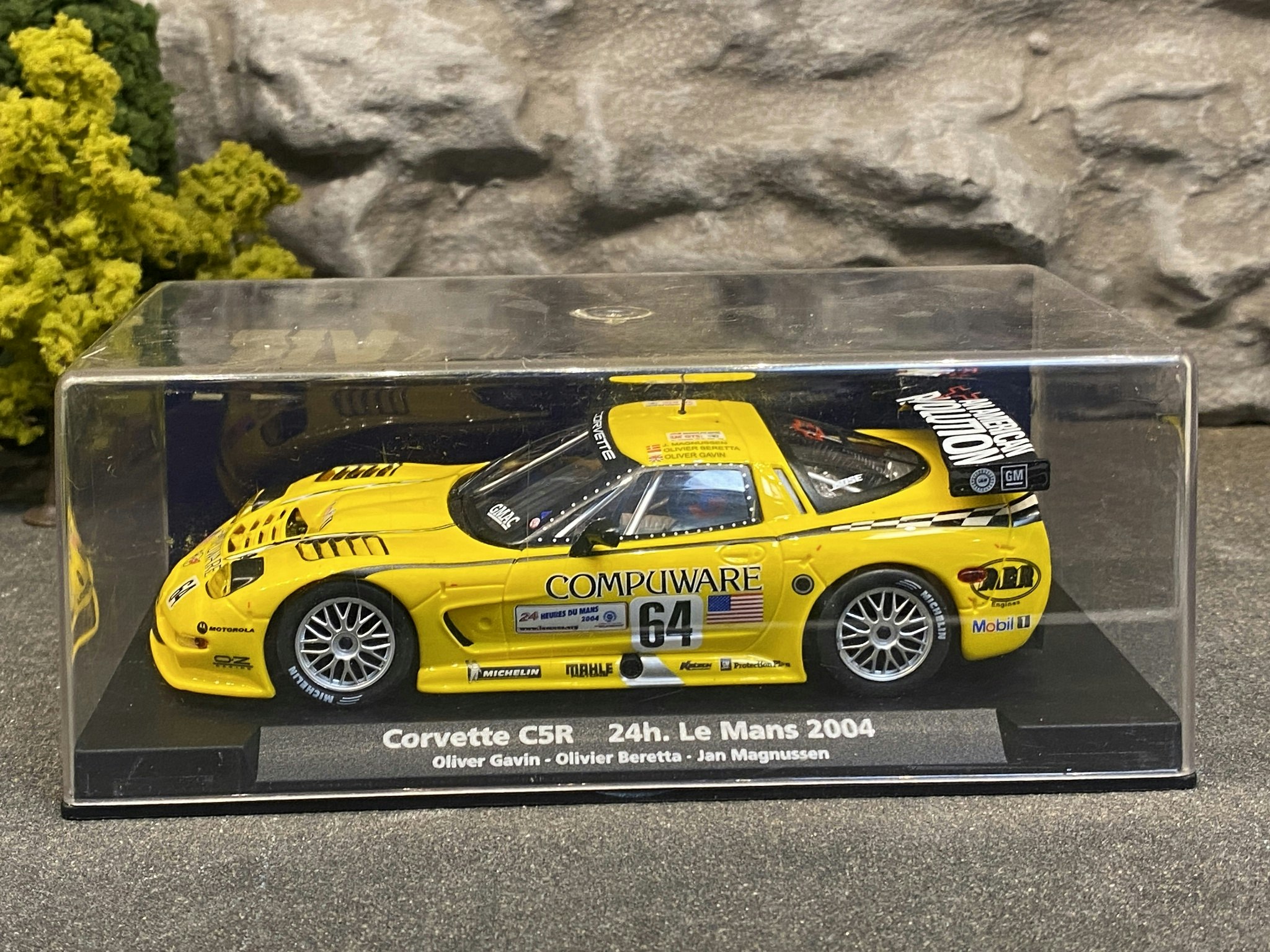 Scale 1/32 Analogue FLY slotcar: Chevrolet Corvette C5R, #64, Le Mans 2004