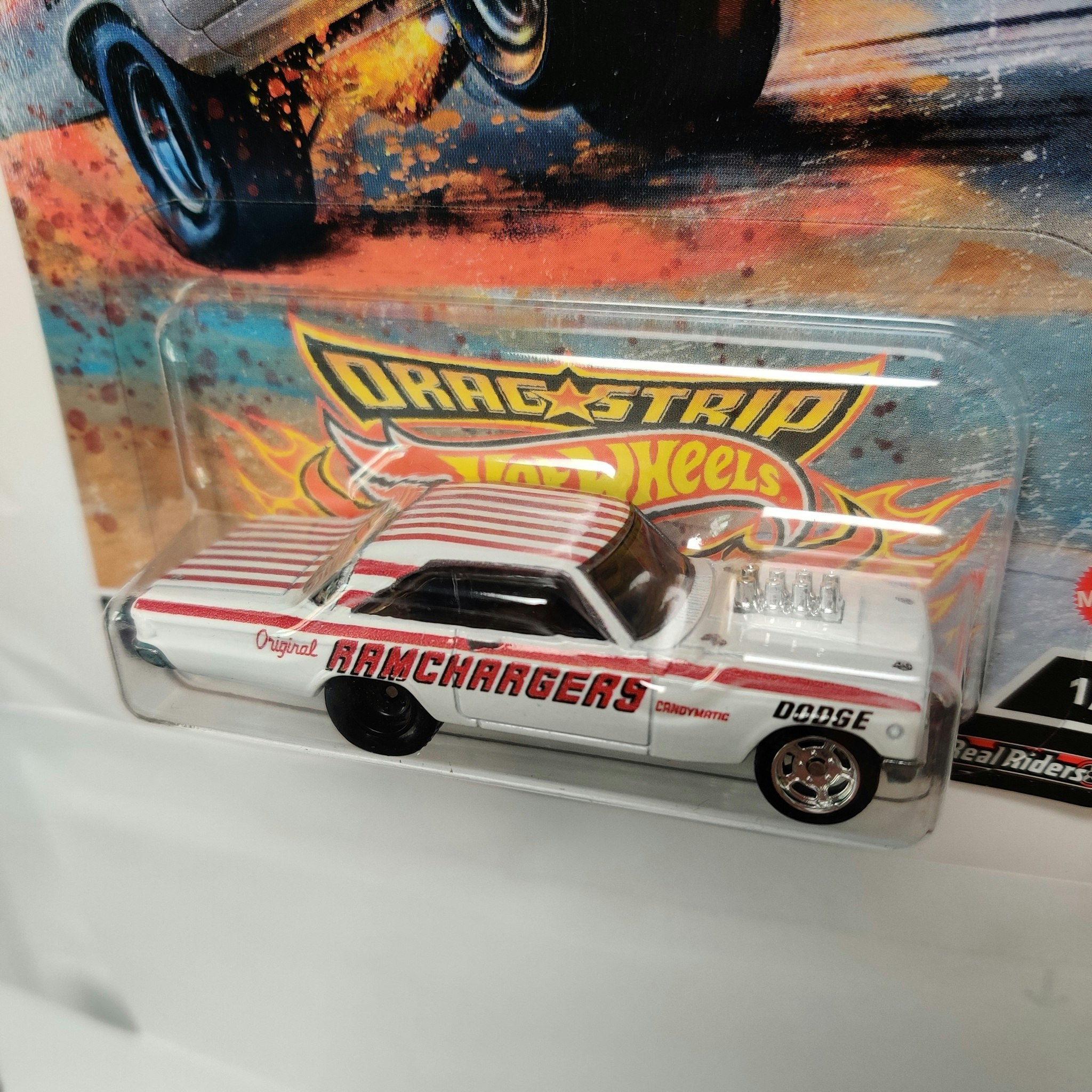 Skala 1/64 Hot Wheels Premium, Dragstrip, Dodge Coronet 65' "Ramchargers Candymatic"