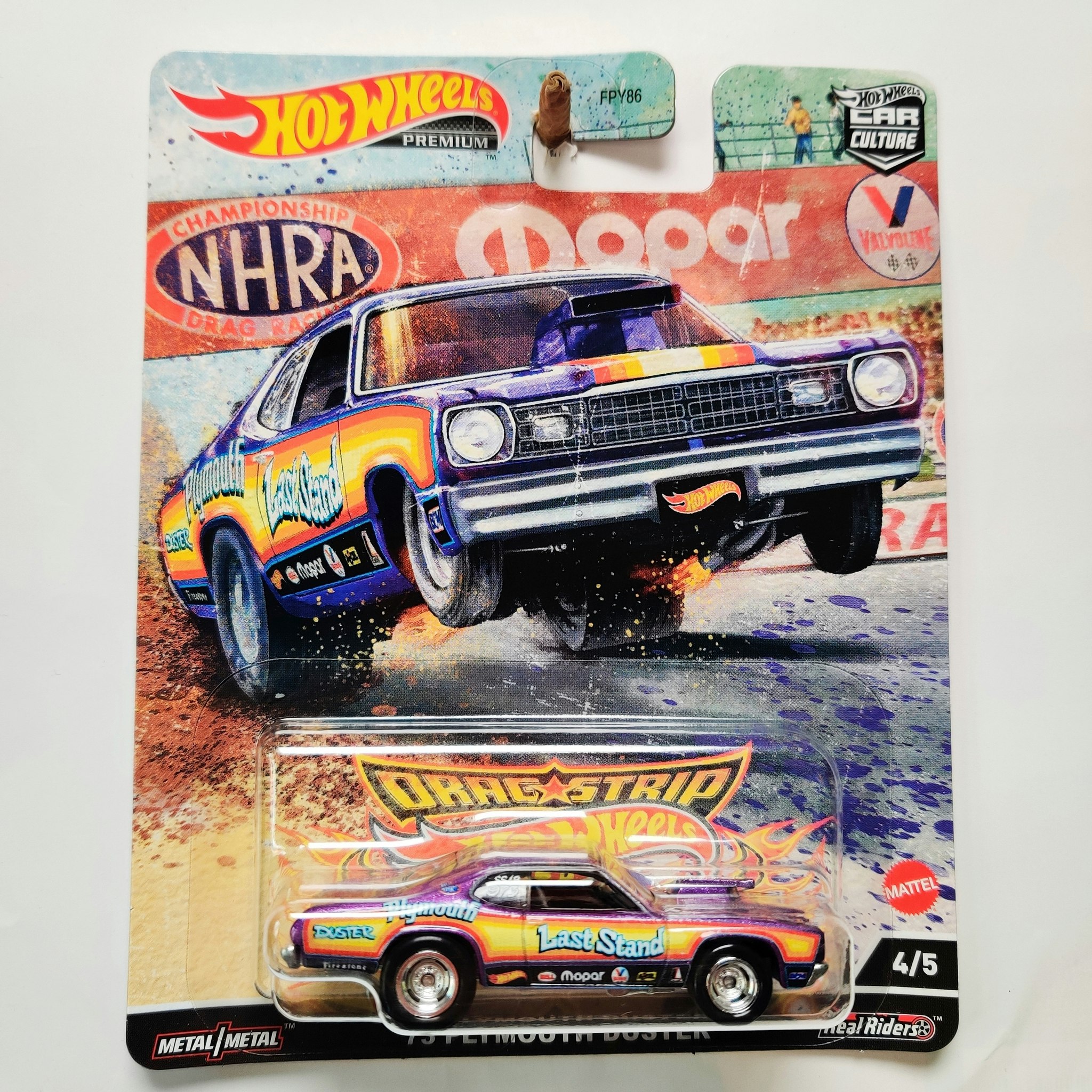 Skala 1/64 Hot Wheels Premium, Dragstrip, Plymouth Duster 73' "Last Stand"