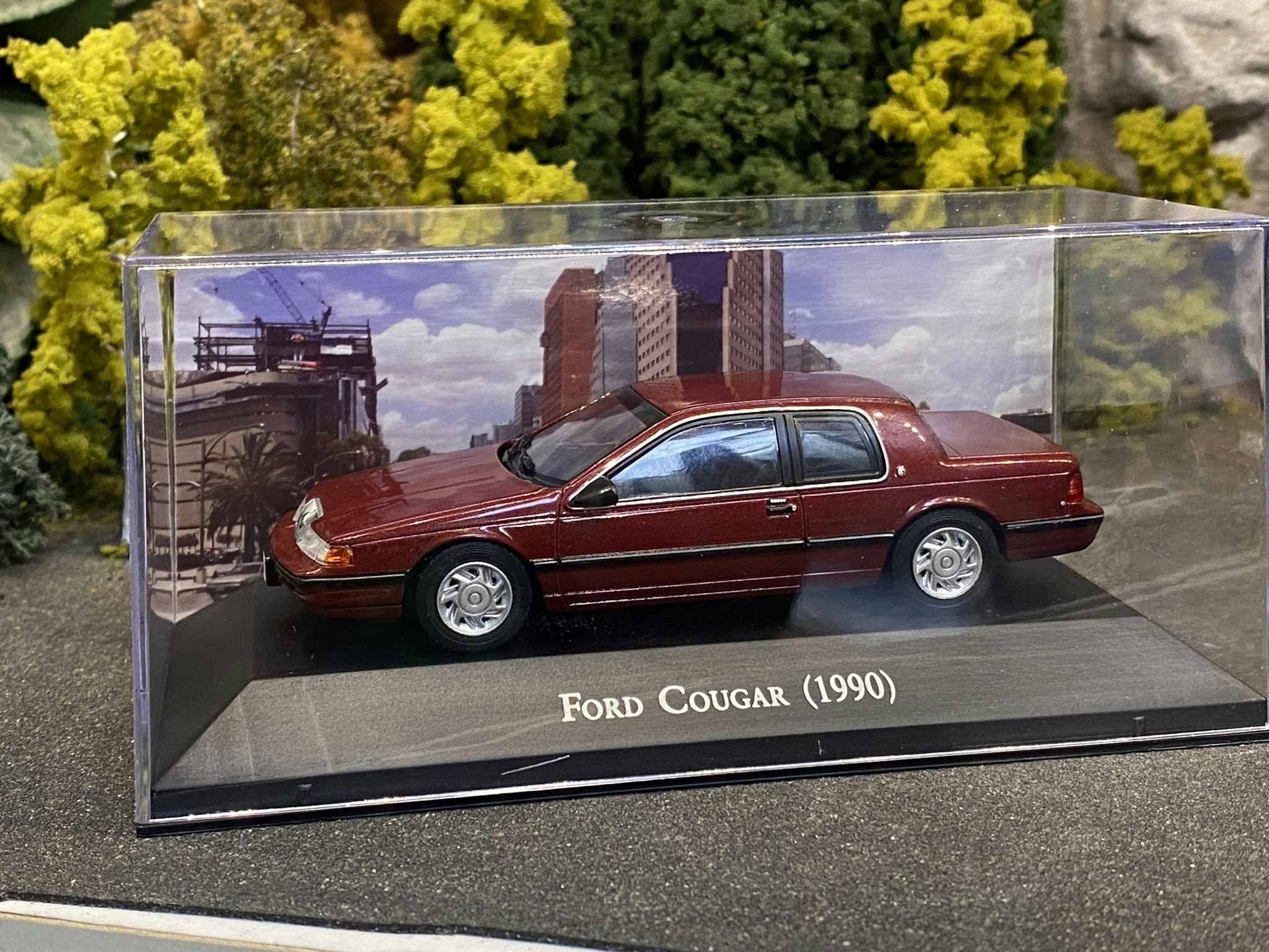 Skala 1/43: Ford Cougar 1990' fr DeAgostini