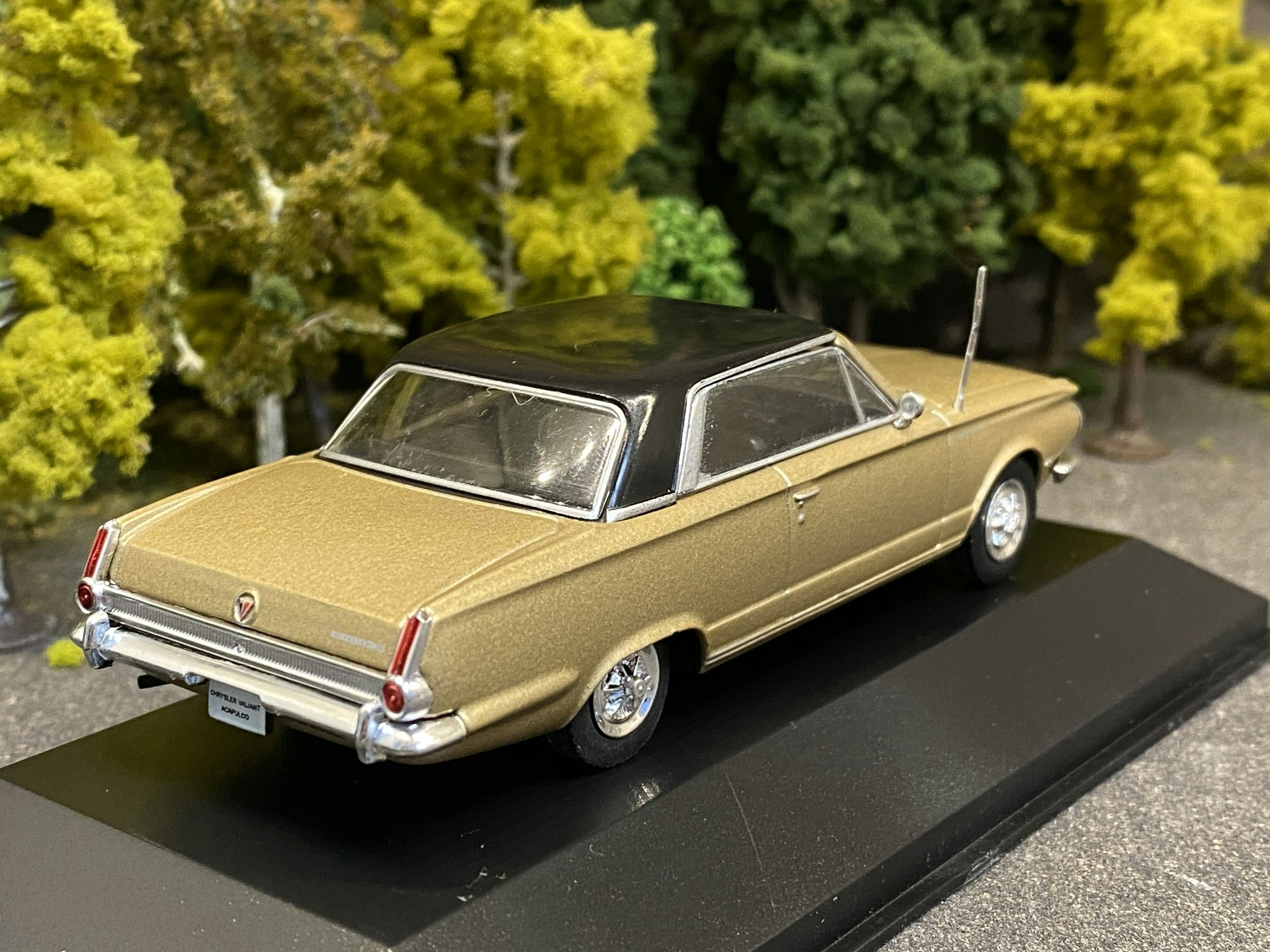 Skala 1/43: Chrysler Valiant Acapulco 1965' fr DeAgostini