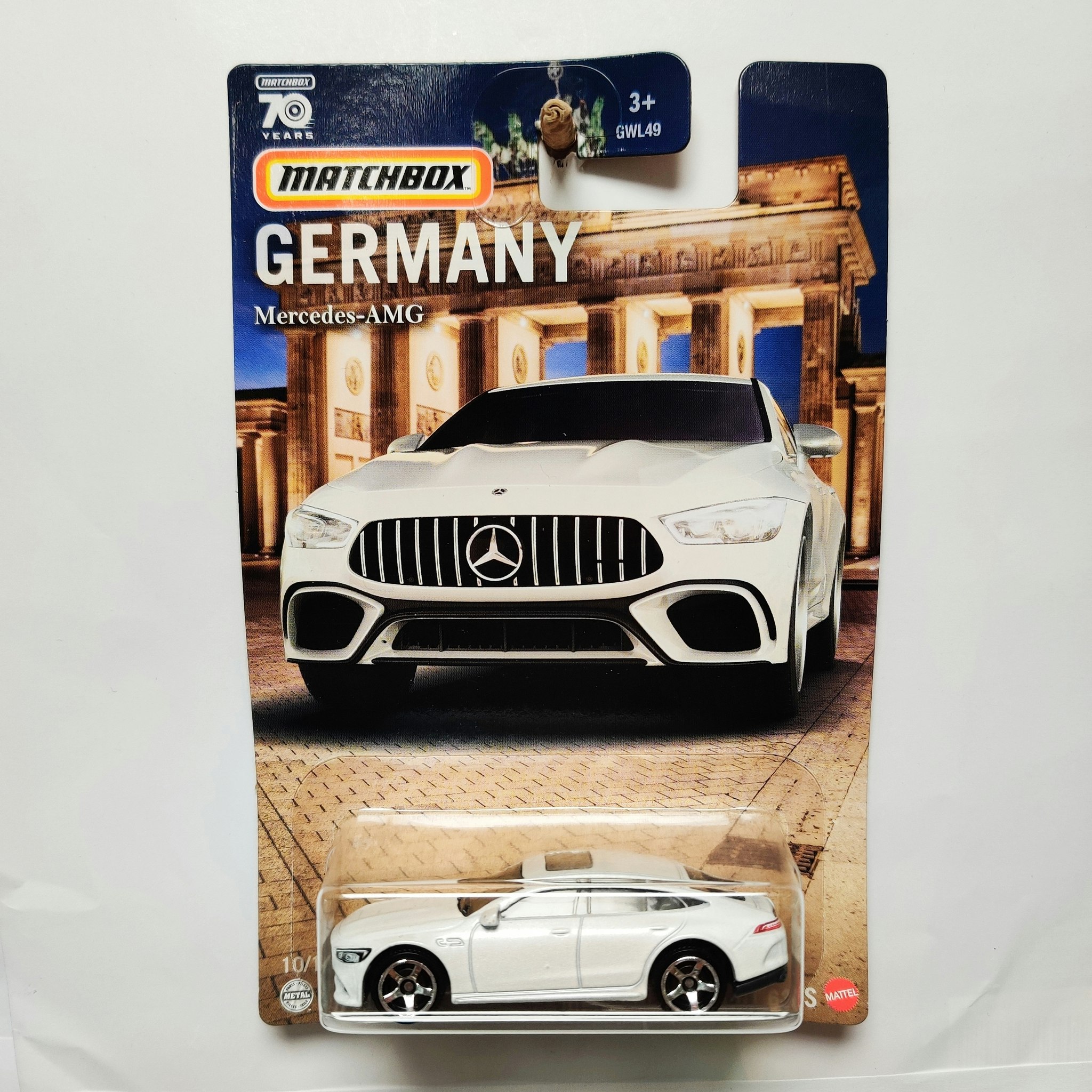 Skala 1/64 MATCHBOX - Germany - Mercedes-AMG GT 63 S