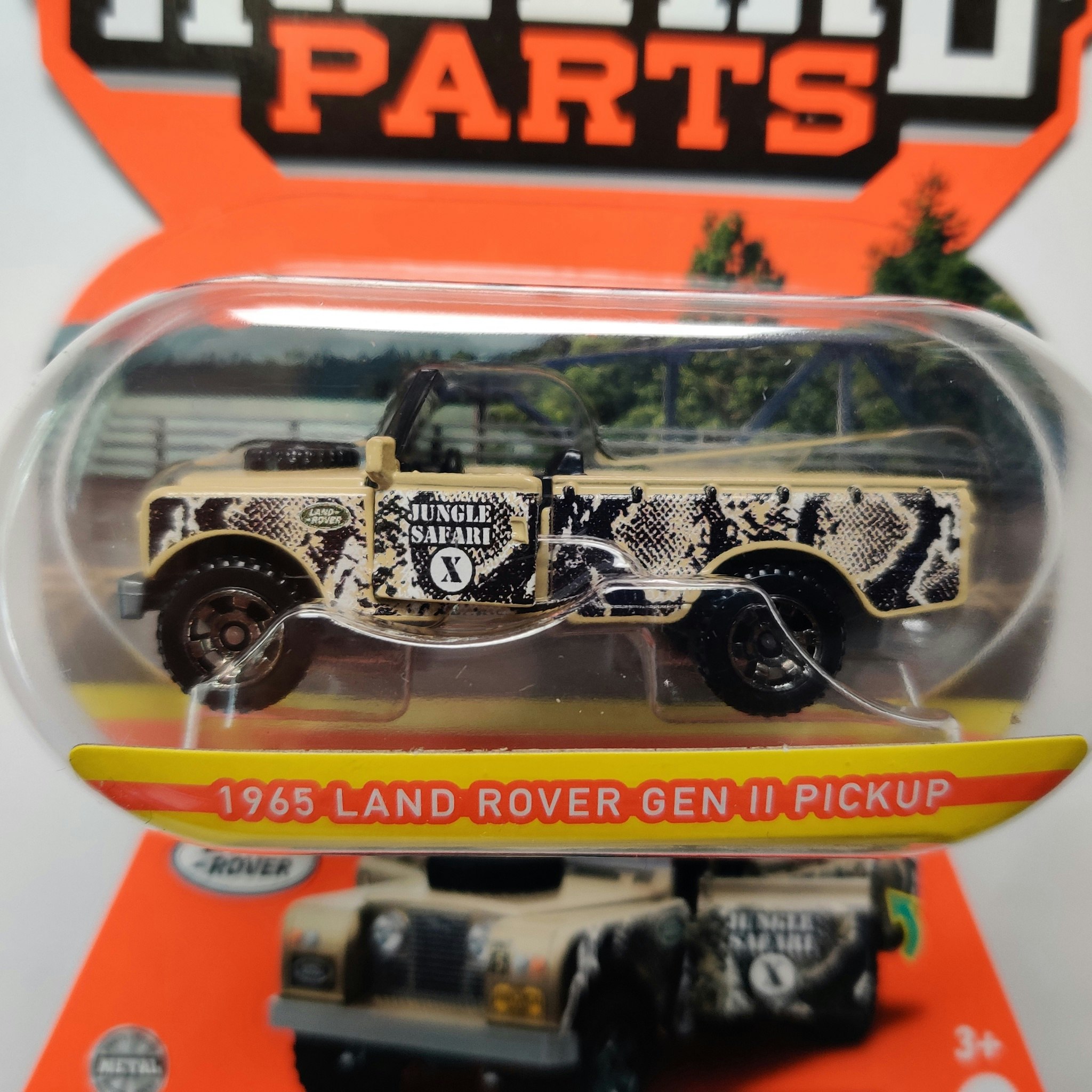 Skala 1/64 Matchbox "Moving Parts" - Land Rover Gen II Pickup 1965