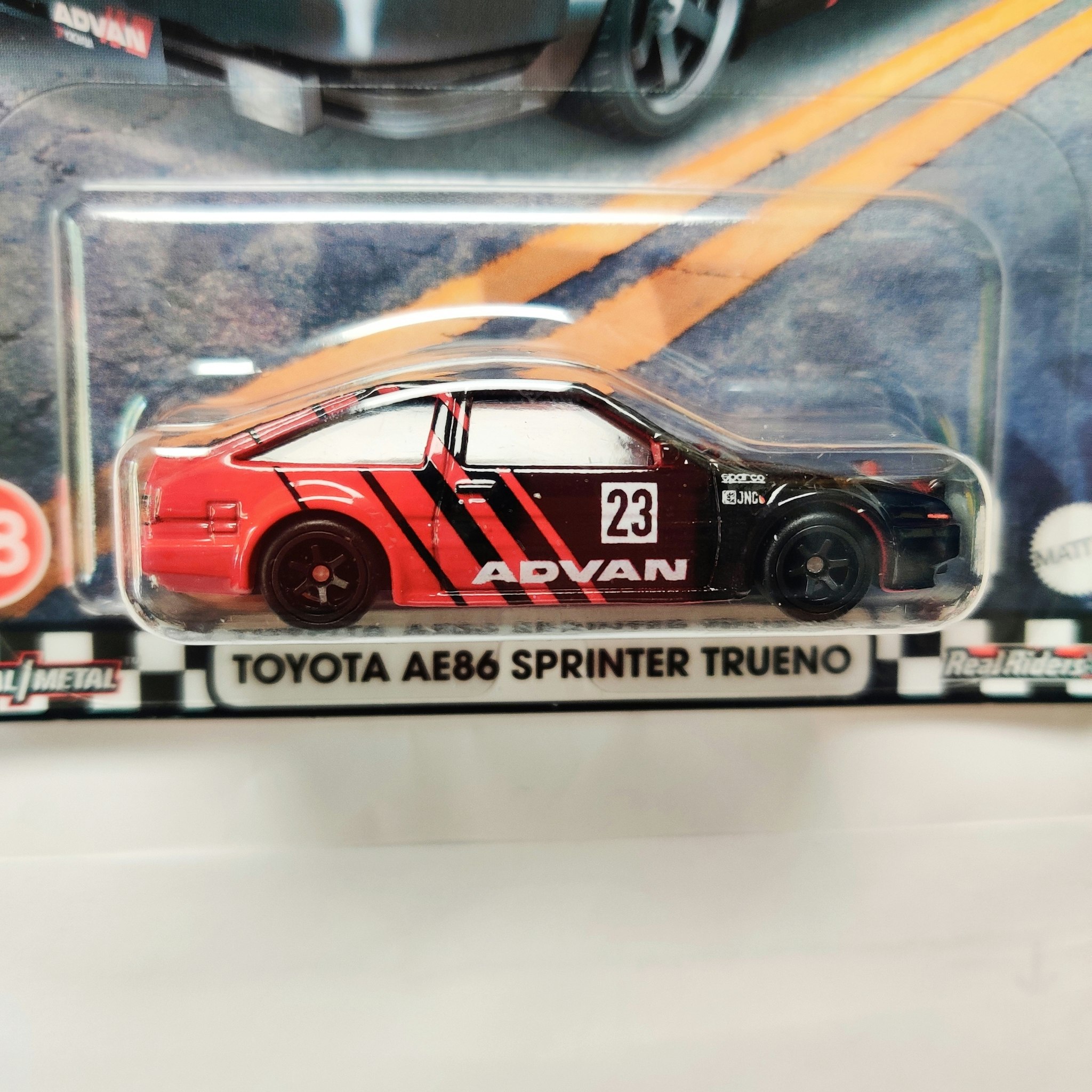 Skala 1/64 Hot Wheels Premium, Boulevard, Toyota AE86 Sprinter Trueno