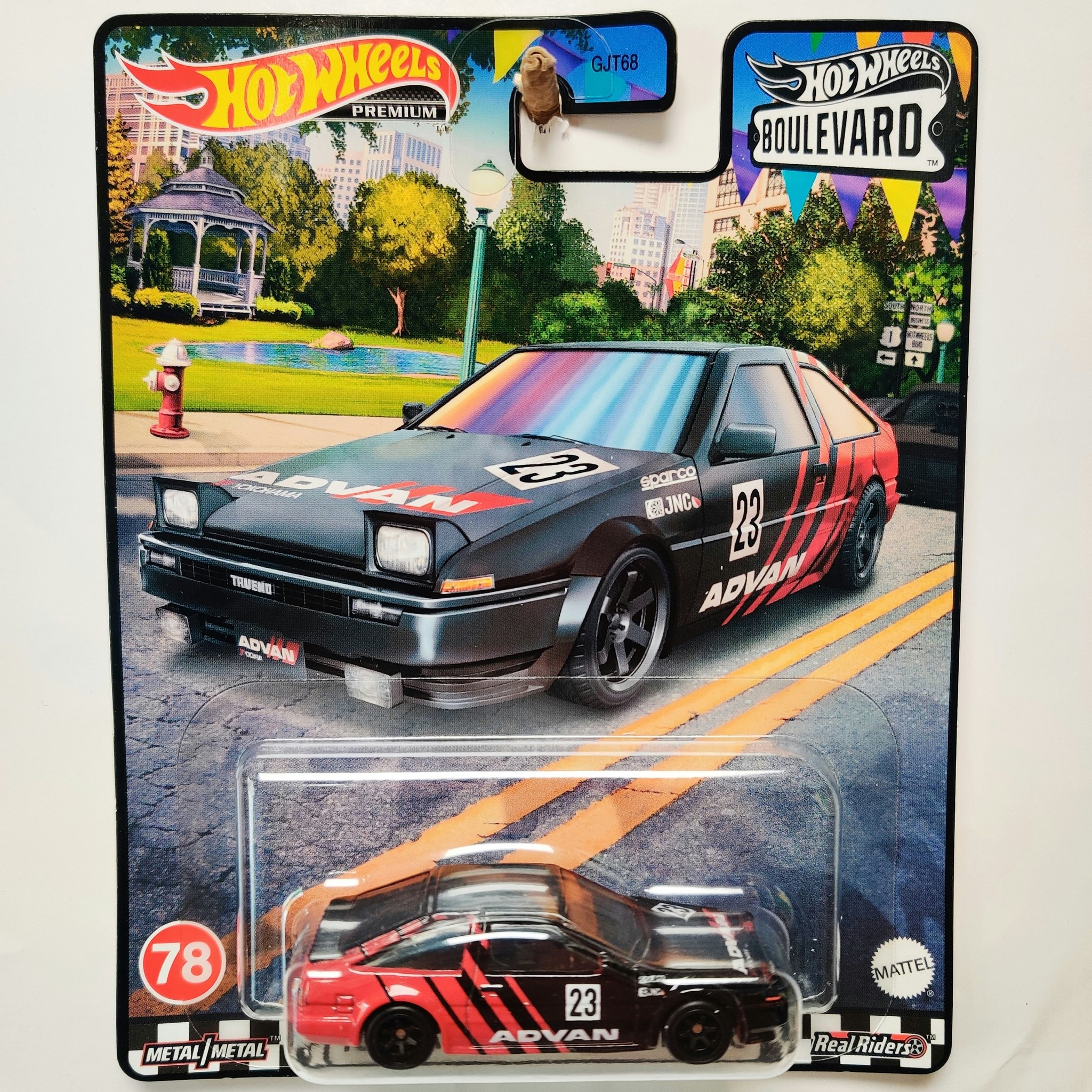 Skala 1/64 Hot Wheels Premium, Boulevard, Toyota AE86 Sprinter Trueno