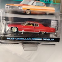 Skala 1/64 Greenlight, "California LowRiders" - Cadillac Coupe DeVille 73'