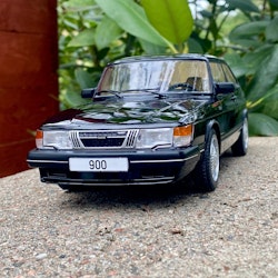 Skala 1/18 SAAB 900 Turbo, Black, fr MCG Model Car Group