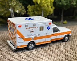 Skala 1/87 H0 - Ford F-350 Horton Ambulance, Morgan County fr PCX87