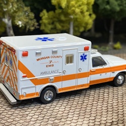 Skala 1/87 H0 - Ford F-350 Horton Ambulance, Morgan County fr PCX87