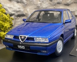 Skala 1/18 Alfa Romeo 155, 1996, blue fr Triple9 Collection