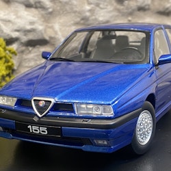 Skala 1/18 Alfa Romeo 155, 1996, blue fr Triple9 Collection