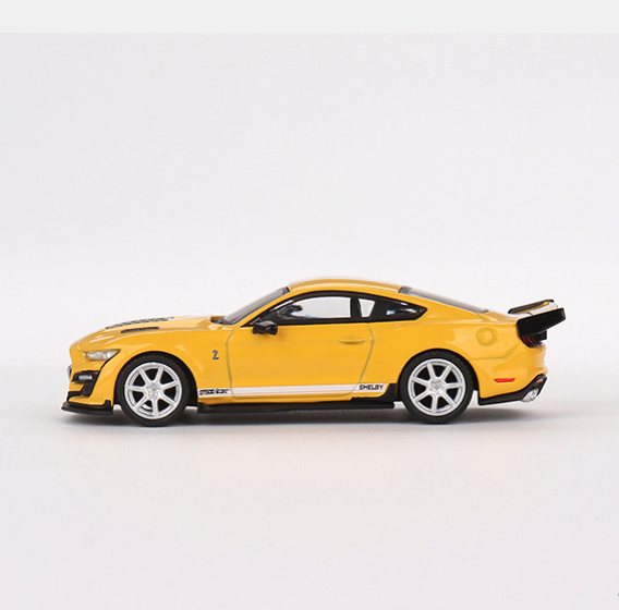 Skala 1/64 - Shelby GT500 Dragon Snake, Concept Yellow (535) fr MINI GT