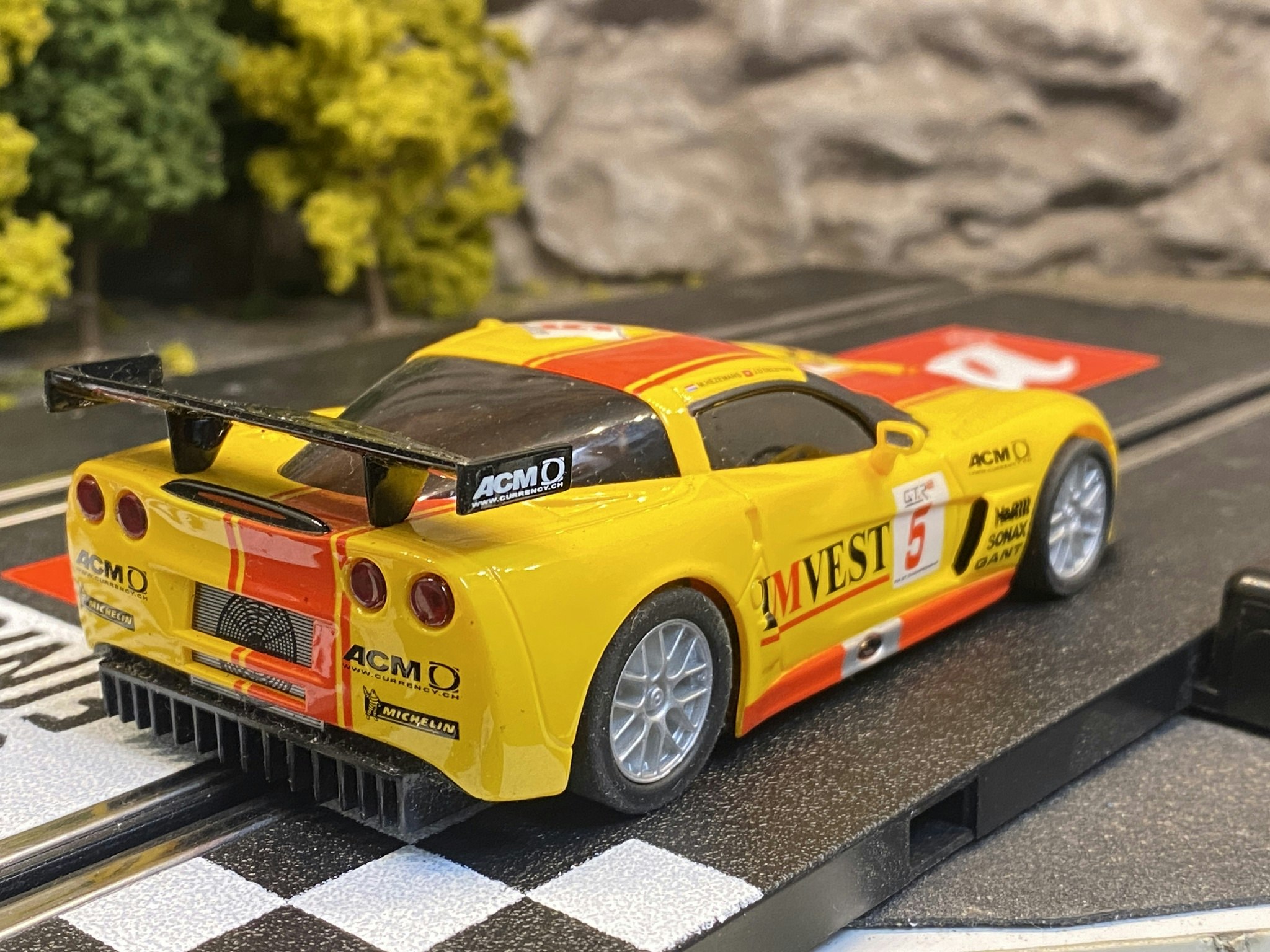 Skala 1/32 Used analogue slotcar: Chevrolet Corvette "IMVEST" fr Ninco