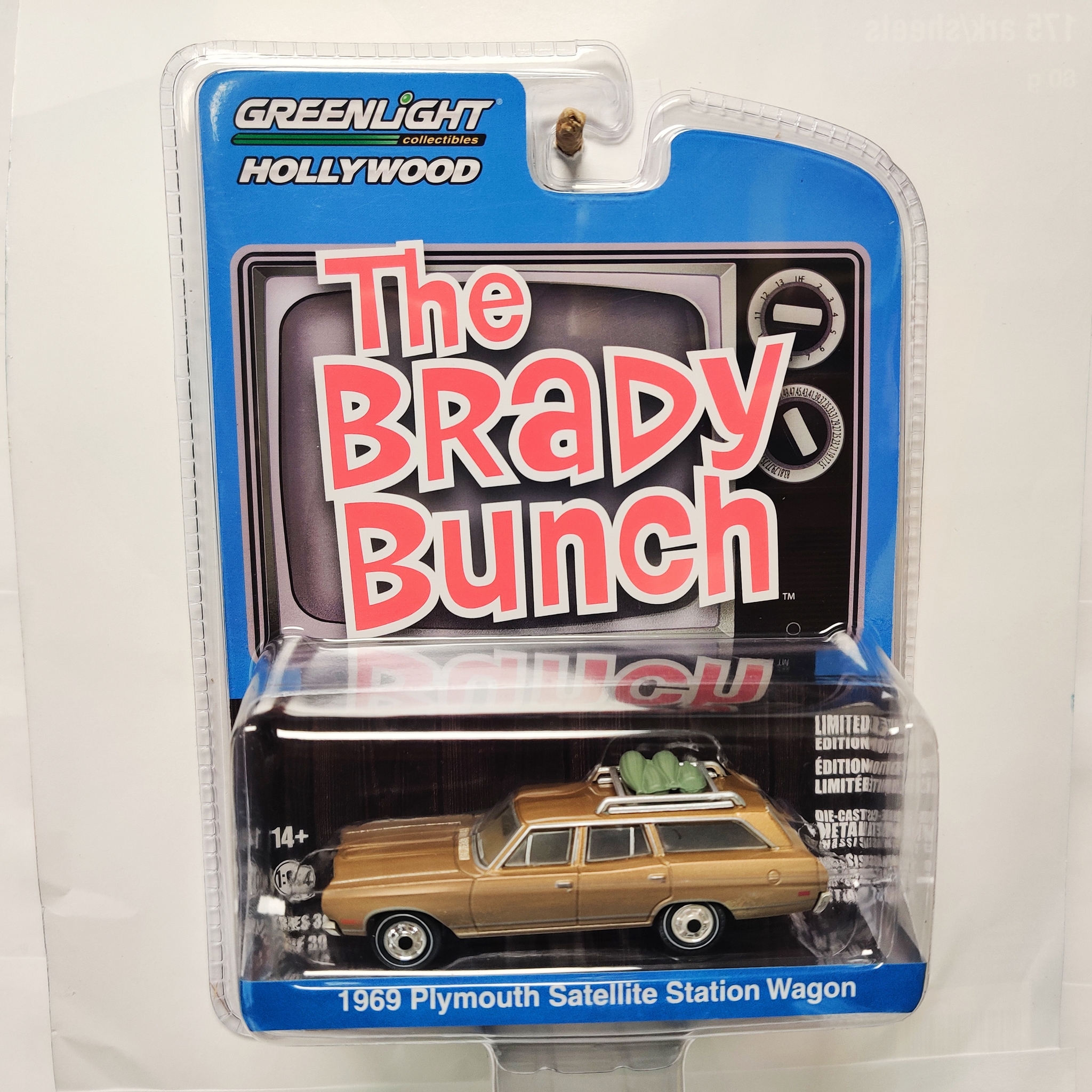 Skala 1/64 Greenlight - Hollywood "The Brady Bunch" Plymouth Satellite Station Wagon 69'