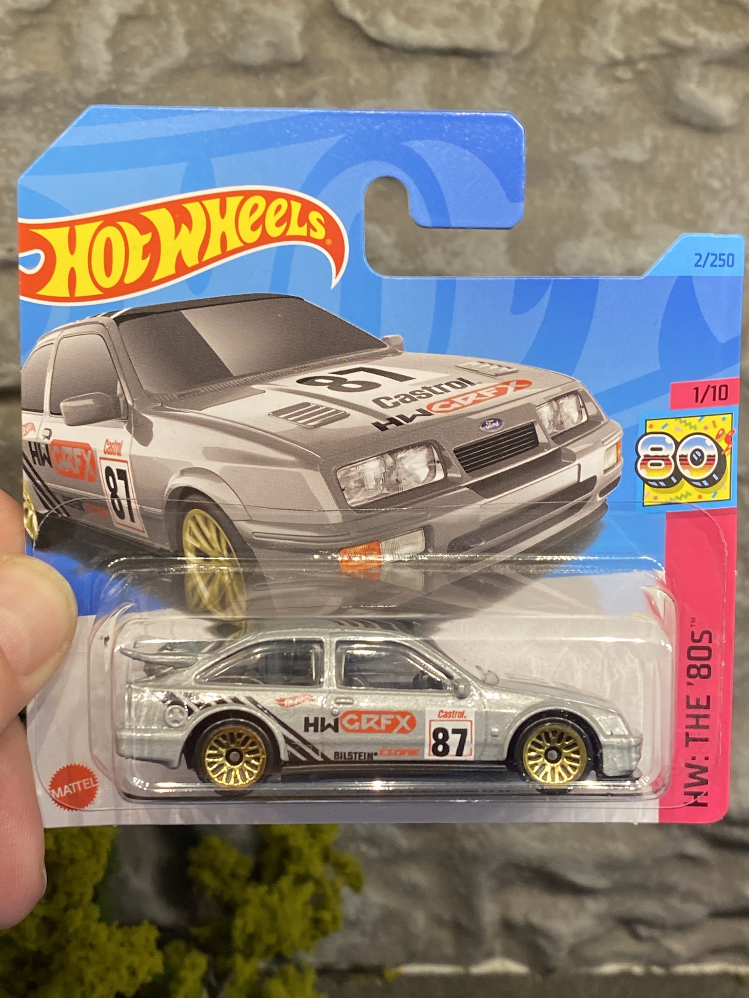 Skala 1/64, Hot Wheels: Ford Sierra Cosworth 87' Silver "Quite hard to find"