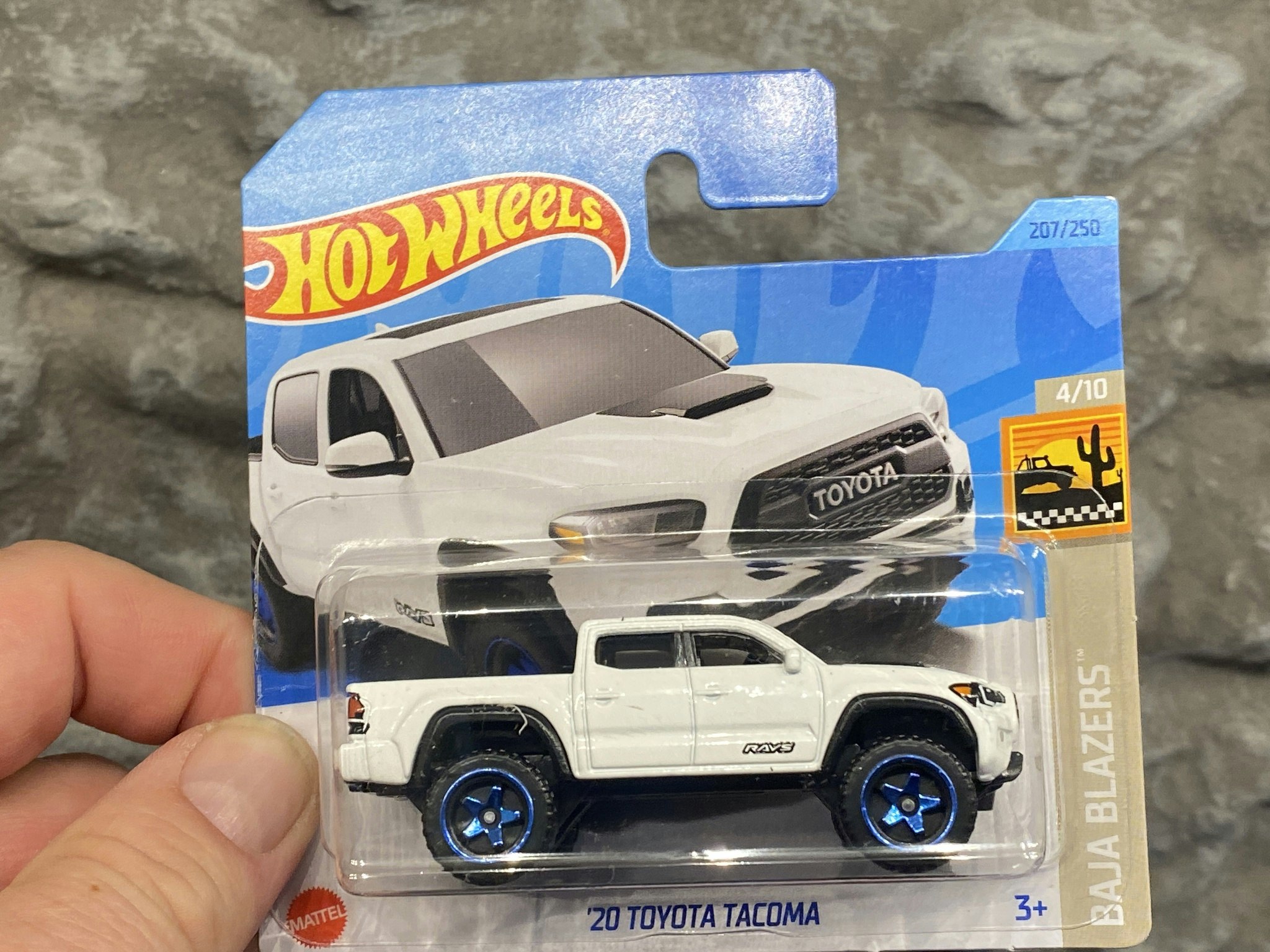 Skala 1/64 Hot Wheels, Toyota Tacoma 20', White