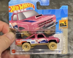 Skala 1/64 Hot Wheels: Dodge D100 87'