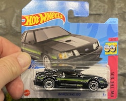 Skala 1/64 Hot Wheels: Ford Mustang SVO 84´ - The 80's