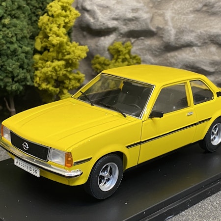 Skala 1/24 Opel Ascona B 1,9 SR 1975' yellow fr Hachette