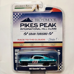 Skala 1/64 Greenlight "Pikes Peak" Chevrolet Impala 1967 Ser.1