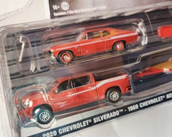 Skala 1/64 GreenLight Hollywood "Hitch & Tow": Chevy Silverado 20', Chevy Nova Yenko SC 427 69', Flatbed Trailer