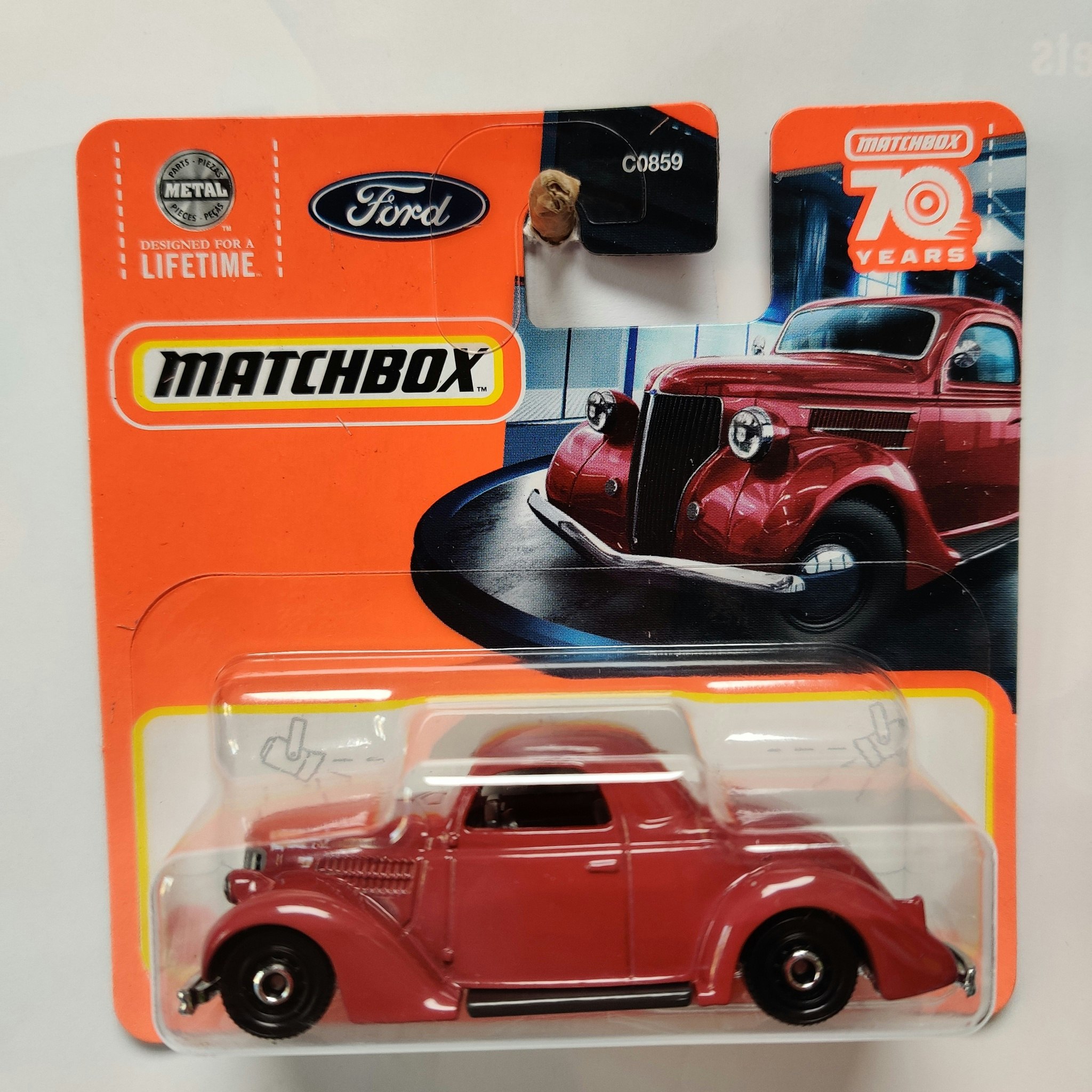 Skala 1/64 Matchbox 70 years - Ford Coupe 1936
