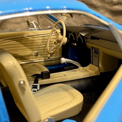Skala 1/18 1968 Ford Mustang Fastback, Sierra Blue fr Greenlight