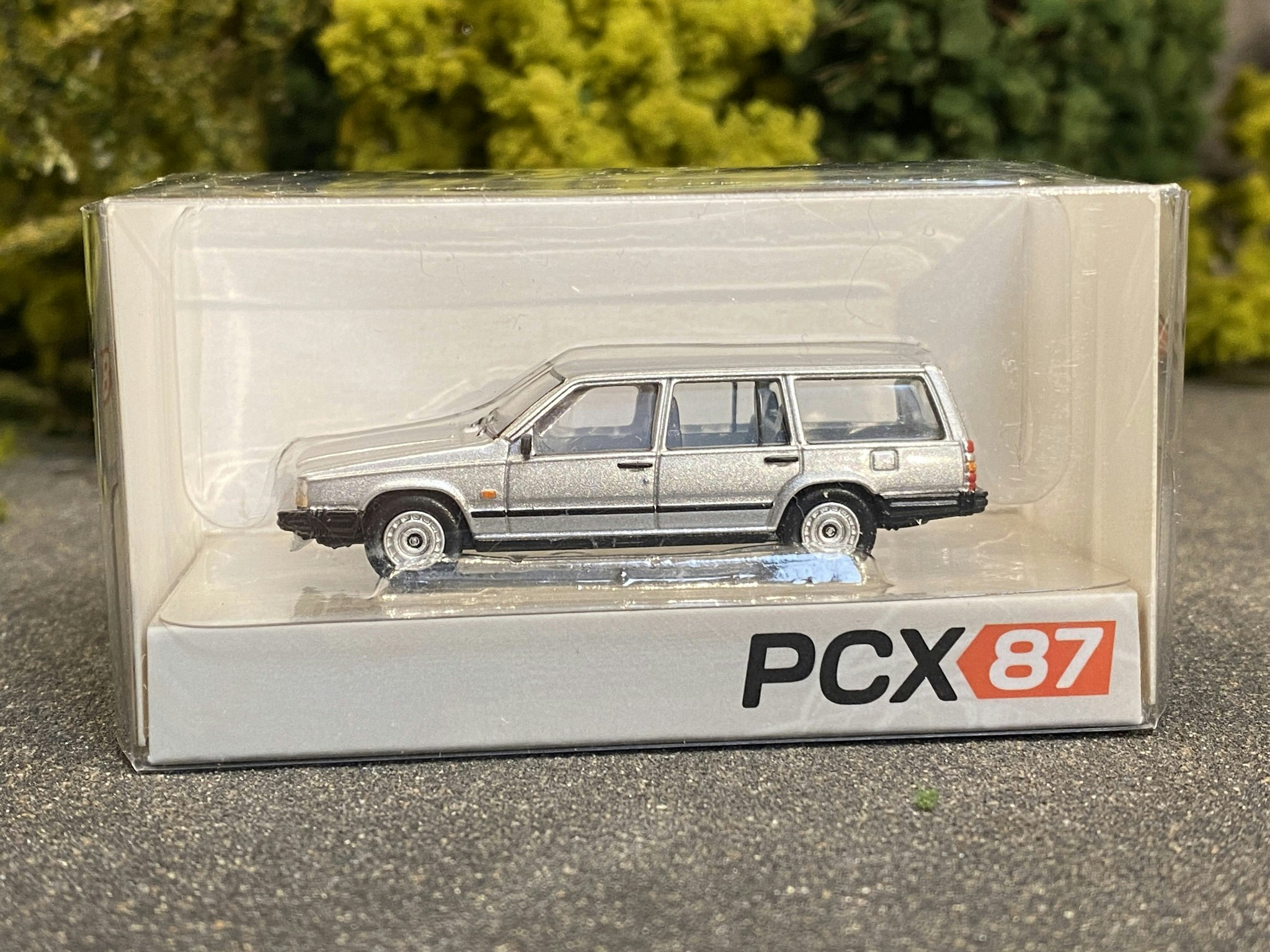 Skala 1/87 - Volvo 740 (745), Silver fr PCX87