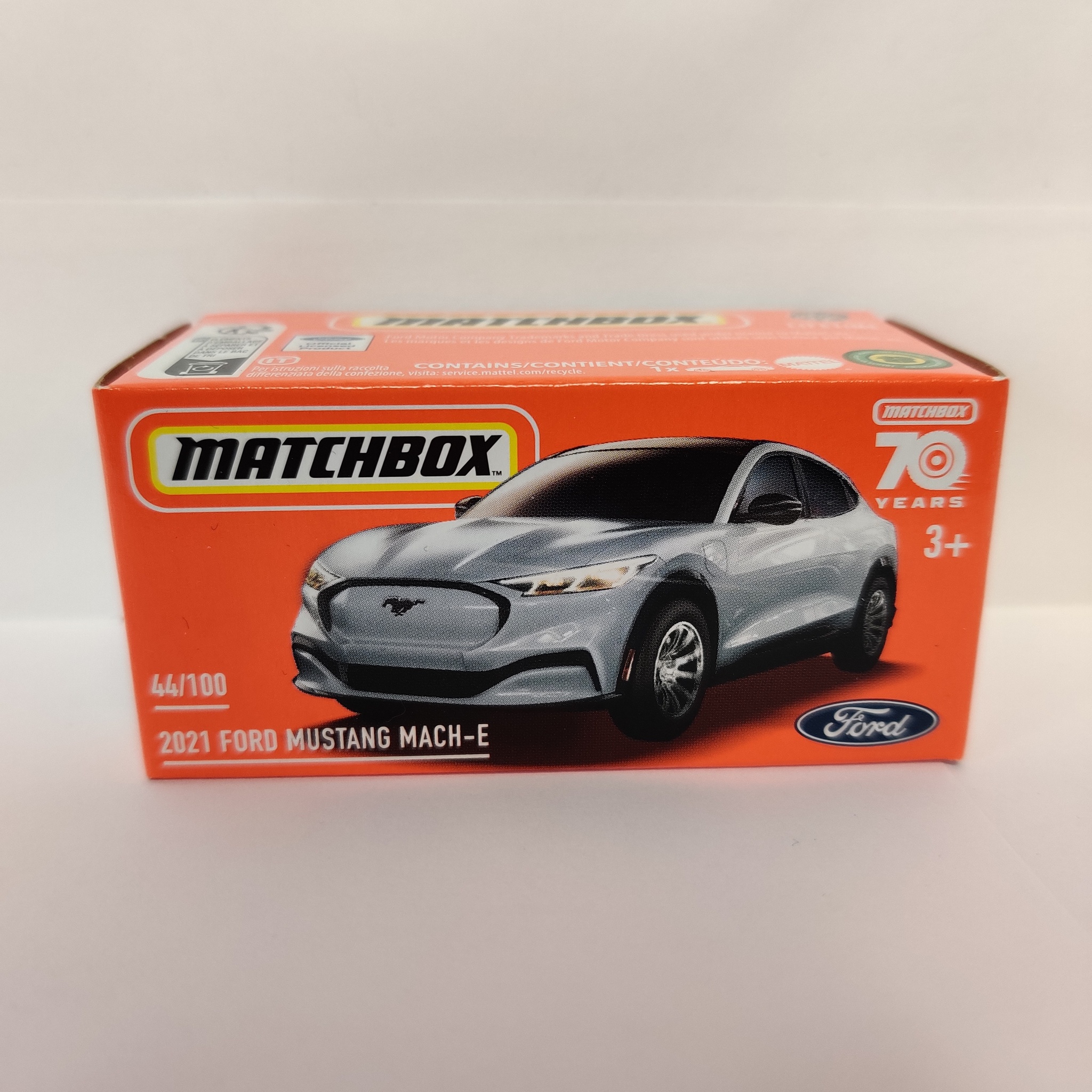 Skala 1/64 Matchbox 70 years - Ford Mustang Mach-E 2021, Grå/grey