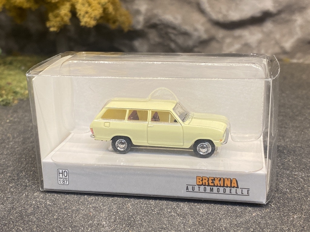 Skala 1/87 - Opel Kadett B Caravan, Light yellow fr Brekina