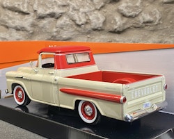 Skala 1/24: Chevrolet Apache Fleetline pick-up, beige/red fr MotorMax