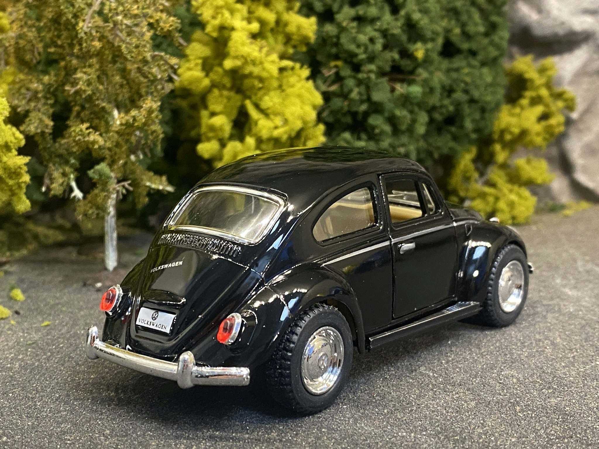 Skala 1/32 Volkswagen Beetle/Bubbla Typ 1 1967' Black fr Kinsmart