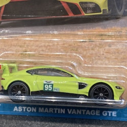Skala 1/64 Hot Wheels Premium Race Day: Aston Martin Vantage GTE
