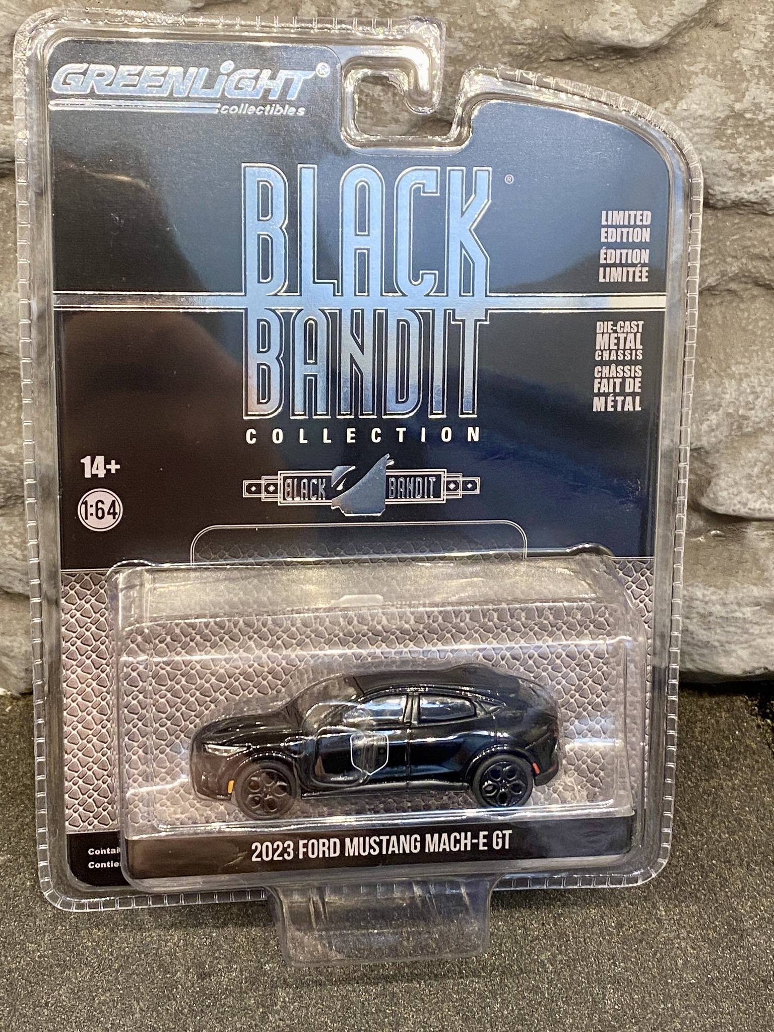 Skala 1/64 Black Bandit fr Greenlight: Ford Mustang Mach-E GT 2023'