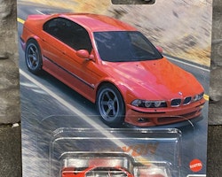 Skala 1/64 Hot Wheels Premium Canyon: BMW M5 01'