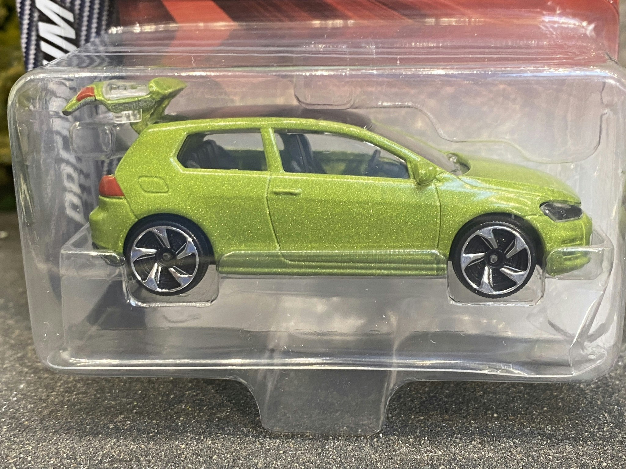 Skala 1/64 fr Majorette - Premium Cars: Volkswagen Golf VII Gti