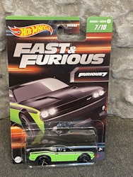 Skala 1/64 Hot Wheels - Fast & Furious: Dodge Challenger Drift Car