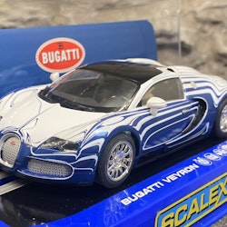 Skala 1/32 Analogue Slotcar: Bugatti Veyron, L'Or Blanc fr Scalextric