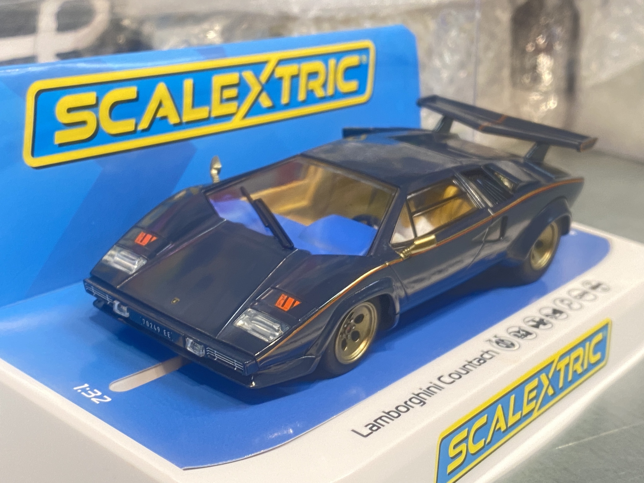 Skala 1/32 An. Scalextric Slot car: Lamborghini Countach, Blue & Gold