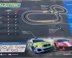 Skala 1/32 Scalextric Slot Racing Track: Police Chase