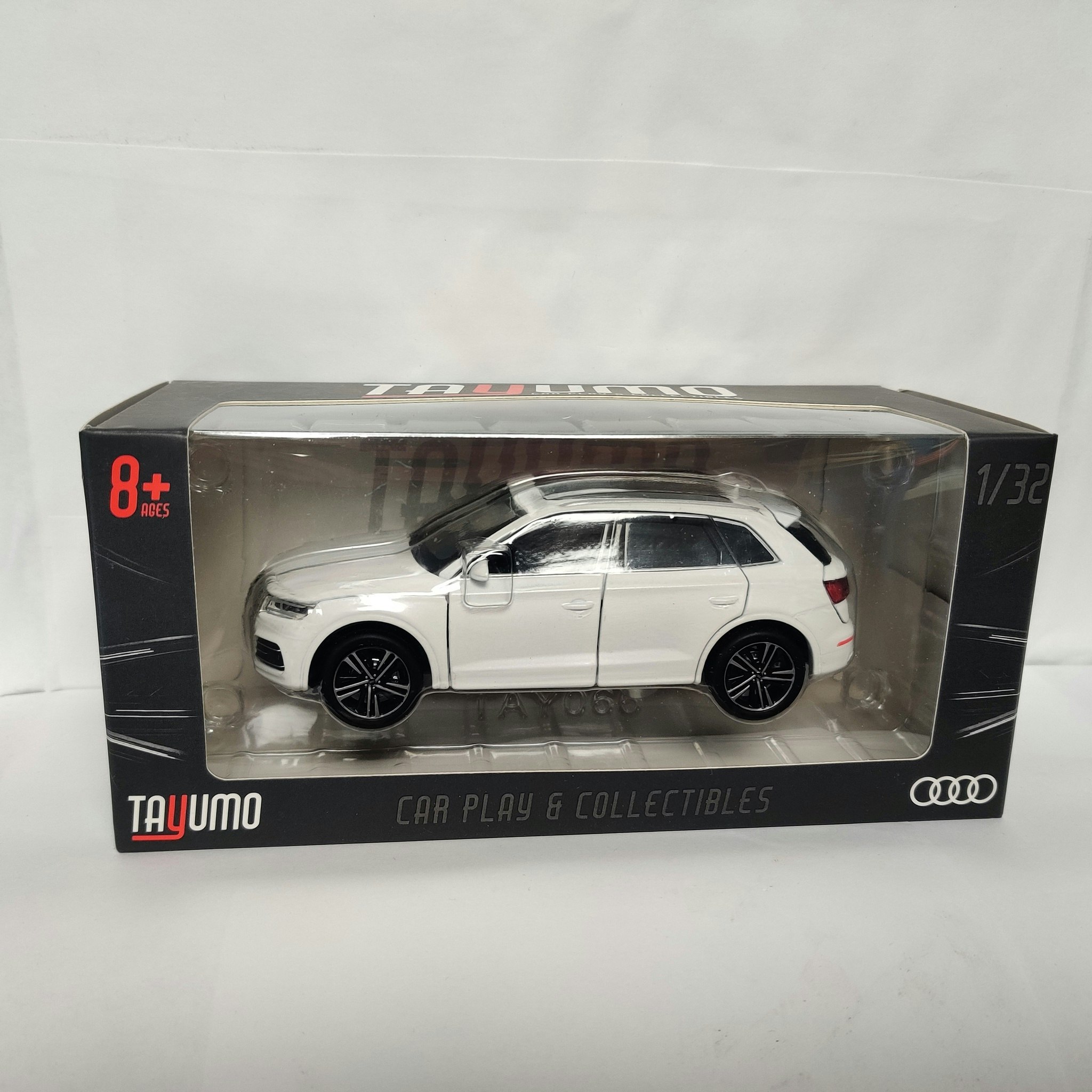 skalaSkala 1/32 Audi Q5, Vit från Tayumo