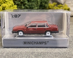 Skala 1/87 - Volvo 740 GL (744), Deep Red fr Minichamps